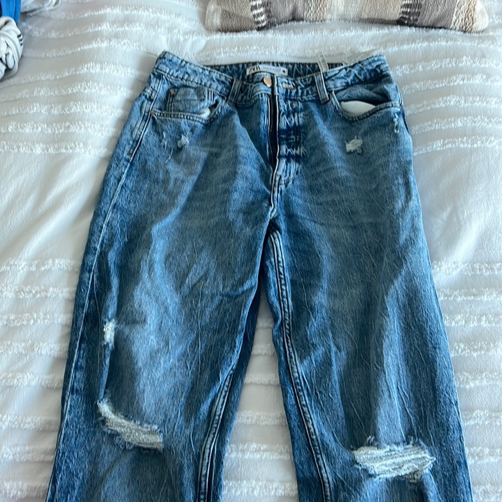 Zara Straight Leg Ripped Jeans Size 10